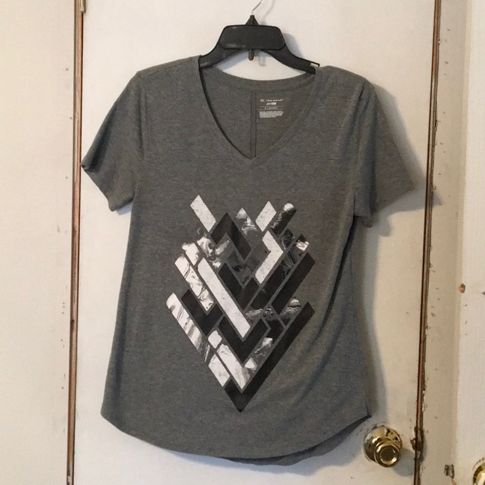 NWOT Active Wear T-Shirt